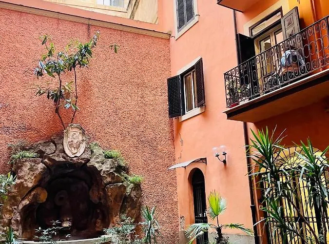 Martina Al Colosseo Apartment *