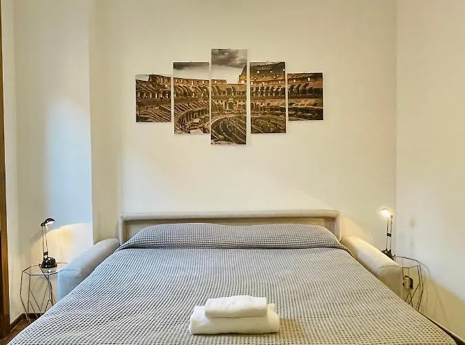 Martina Al Colosseo Apartment Rome
