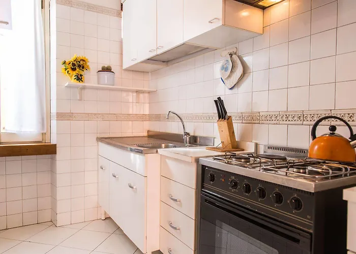 Martina Al Colosseo Apartment Rome